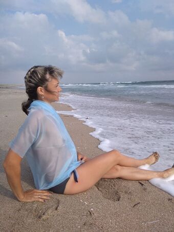 belkasis Nahé Úniky OnlyFans Fotka 6