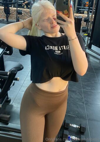 bellawinterx Nahé Úniky OnlyFans Fotka 15