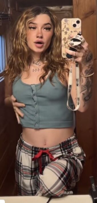 Biddiebb Nahé Úniky OnlyFans Fotka 23
