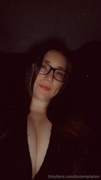 blutemptation Nahé Úniky OnlyFans Fotka 6