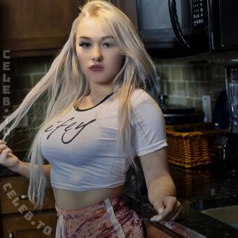 BluTube Nahé Úniky OnlyFans Fotka 195
