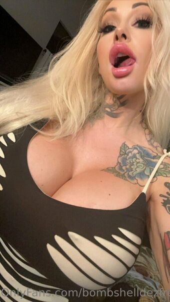 bombshelldezfree Nahé Úniky OnlyFans Fotka 130