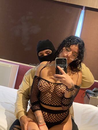 bonejec Nahé Úniky OnlyFans Fotka 10