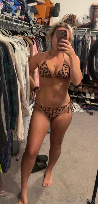 bratttyb Nahé Úniky OnlyFans Fotka 11