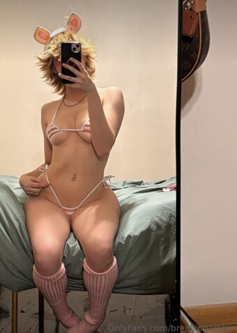 Breaking Amber Nahé Úniky OnlyFans Fotka 15