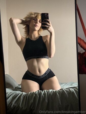 Breaking Amber Nahé Úniky OnlyFans Fotka 17