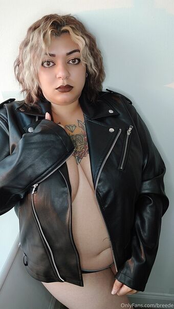 breede Nahé Úniky OnlyFans Fotka 15