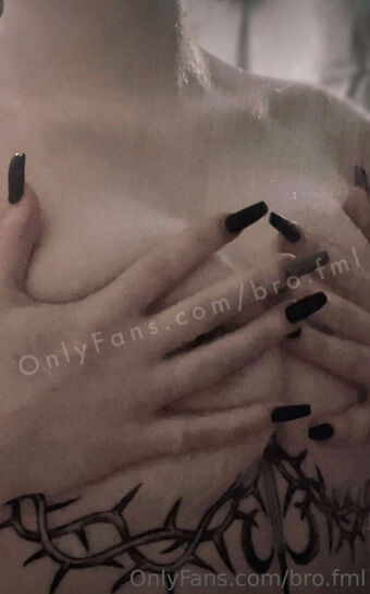 Bro.fml Nahé Úniky OnlyFans Fotka 3