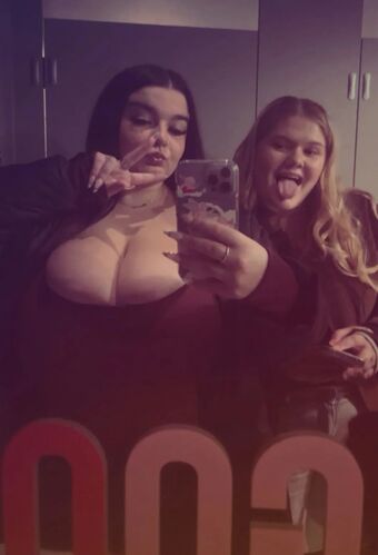 Bronte W Nahé Úniky OnlyFans Fotka 10