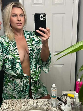 Brooklyn Nahé Úniky OnlyFans Fotka 41