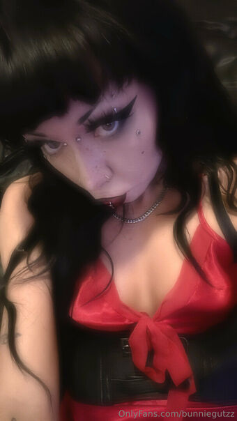 bunniegutzz
