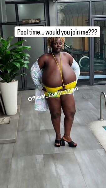 Busty Vivian Nahé Úniky OnlyFans Fotka 51