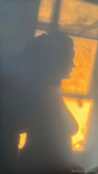 bustyybabe69 Nahé Úniky OnlyFans Fotka 5
