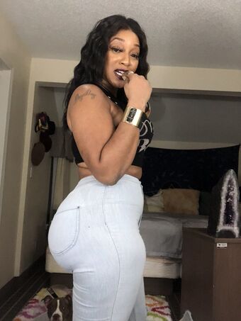 Candie Foxx Nahé Úniky OnlyFans Fotka 2