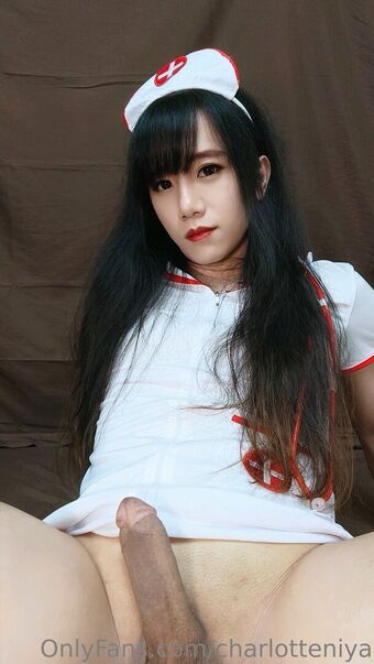 CharlotteNiya