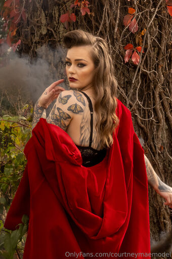 courtneymaemodel