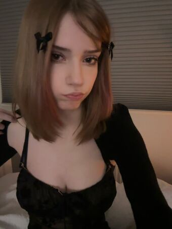 cwarey Nahé Úniky OnlyFans Fotka 8