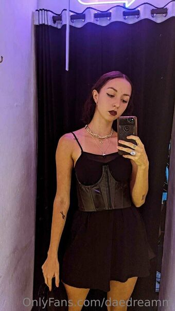 daedreamm Nahé Úniky OnlyFans Fotka 18