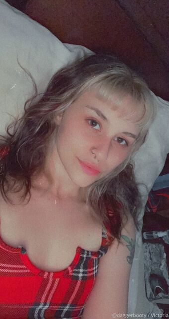 daggerbootyfree Nahé Úniky OnlyFans Fotka 3
