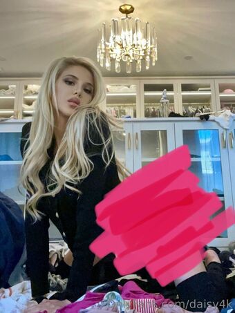 daisy4k Nahé Úniky OnlyFans Fotka 17
