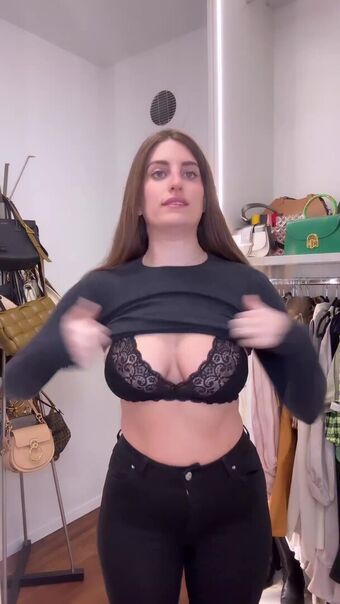 DANA ZARMON Nahé Úniky OnlyFans Fotka 3