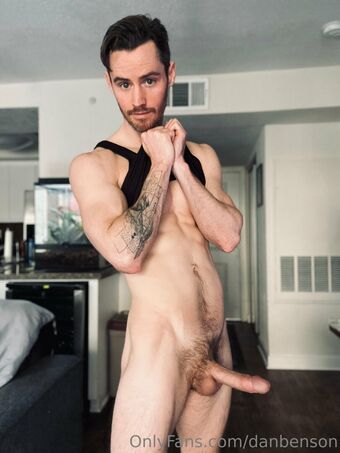 danbenson Nahé Úniky OnlyFans Fotka 45