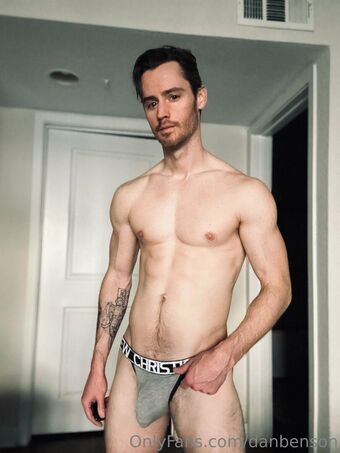 danbenson Nahé Úniky OnlyFans Fotka 46
