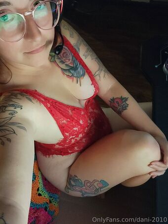 dani-2010 Nahé Úniky OnlyFans Fotka 13