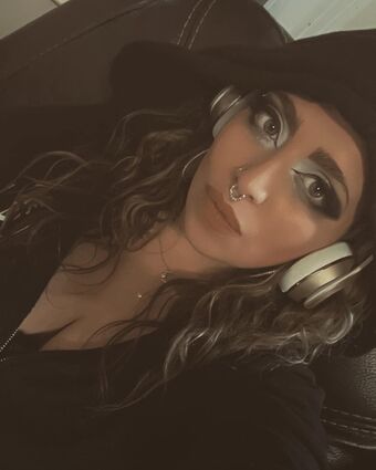 DaniLou Nahé Úniky OnlyFans Fotka 4