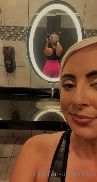ddfox Nahé Úniky OnlyFans Fotka 18