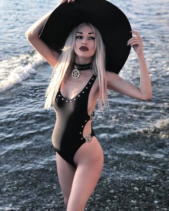 deathcandy Nahé Úniky OnlyFans Fotka 11