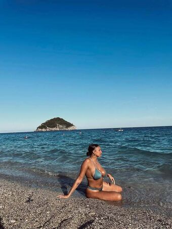 Debora Bloise Nahé Úniky OnlyFans Fotka 1