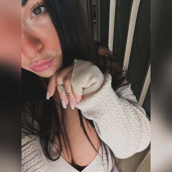 Debsy Nahé Úniky OnlyFans Fotka 1
