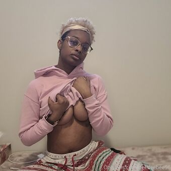 deedeebee96 Nahé Úniky OnlyFans Fotka 17