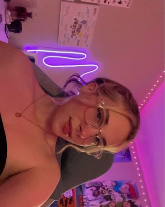 DefNotDes Nahé Úniky OnlyFans Fotka 10