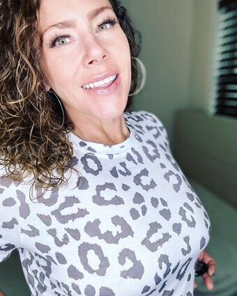 Delovely Curves Nahé Úniky OnlyFans Fotka 20