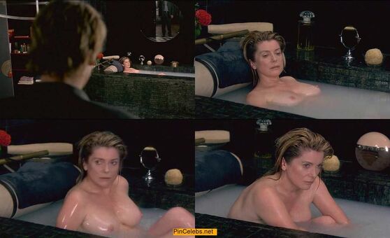 Deneuve Nahé Úniky OnlyFans Fotka 13