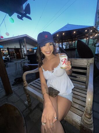 devynniicole Nahé Úniky OnlyFans Fotka 9