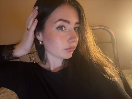dharma Nahé Úniky OnlyFans Fotka 9