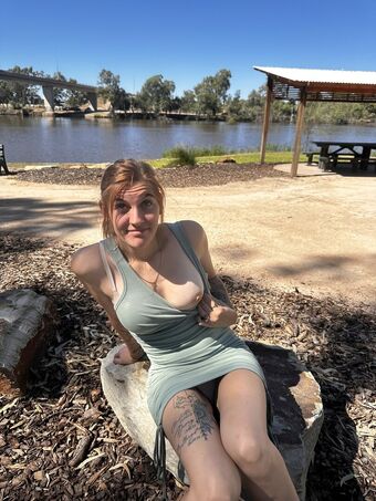 dirtydownunder2 Nahé Úniky OnlyFans Fotka 5