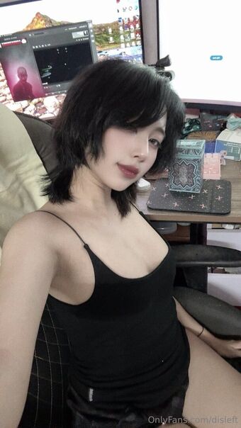 Disleft Nahé Úniky OnlyFans Fotka 35