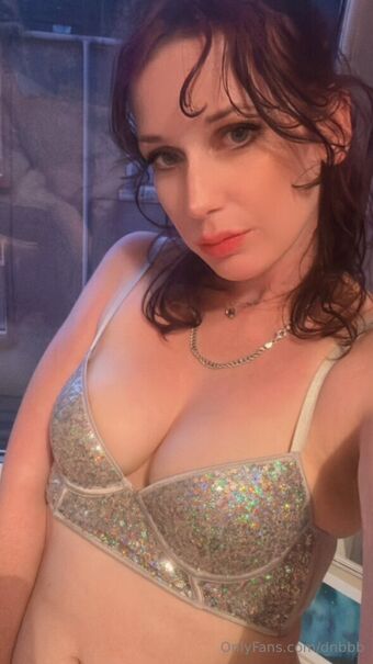 dnbbb Nahé Úniky OnlyFans Fotka 1