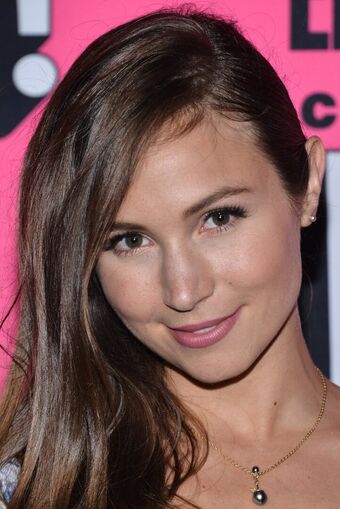 Dominique Provost-Chalkley Nahé Úniky OnlyFans Fotka 3