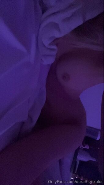 doratheexplor Nahé Úniky OnlyFans Fotka 4