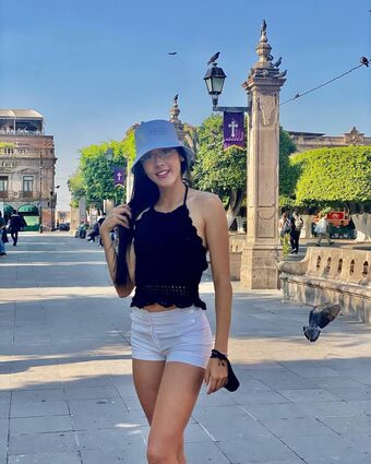downeyloly Nahé Úniky OnlyFans Fotka 6