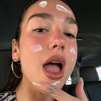 Dua-lipa