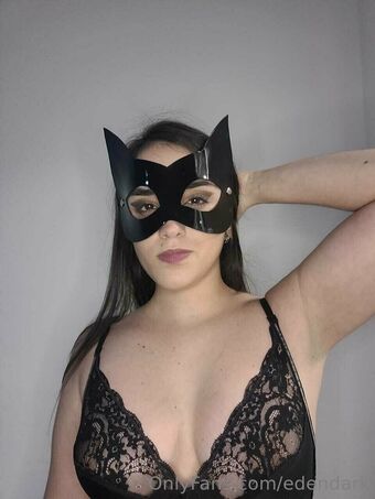 edendark Nahé Úniky OnlyFans Fotka 9