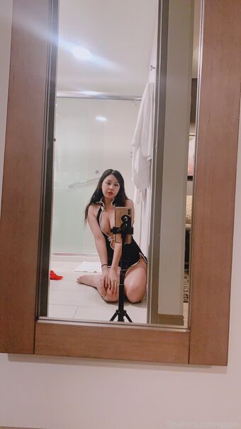 eggsol Nahé Úniky OnlyFans Fotka 2
