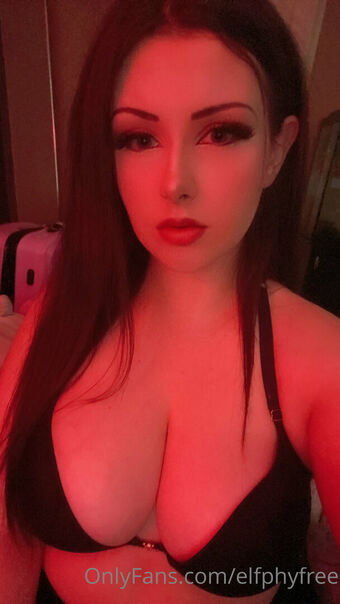 elfphyfree Nahé Úniky OnlyFans Fotka 15