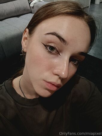 eliamber Nahé Úniky OnlyFans Fotka 18